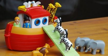 Photo of Noah's Ark toy with animal pairs.